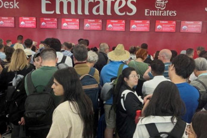Emirates and flydubai, have resumed normal operations after heavy rains caused severe flooding in the UAE.