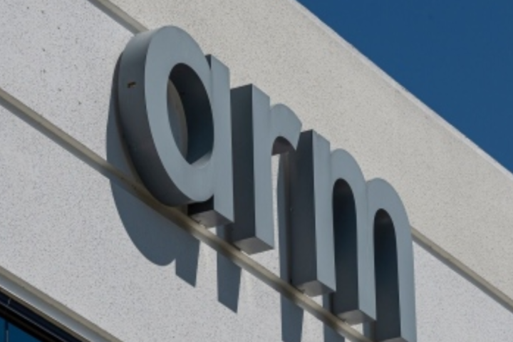 Arm Holdings, a subsidiary of SoftBank Group, has announced plans to enter the artificial intelligence (AI) semiconductor industry.