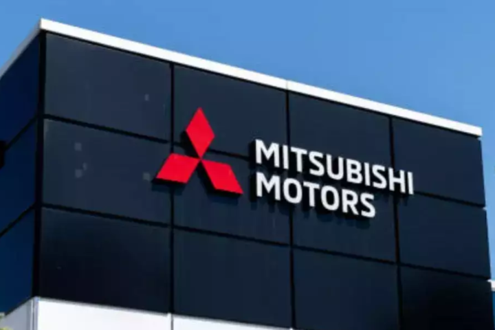 Mitsubishi Motors shares rose significantly following media rumors indicating a strategic alliance with Nissan and Honda.