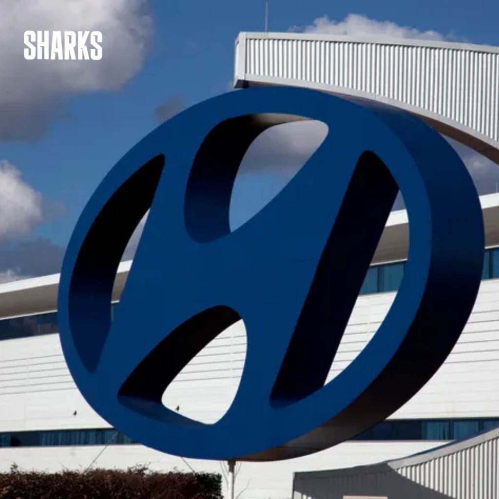 A group of Hyundai Motor dealers has launched a lawsuit against the South Korean automaker in federal court in Chicago.