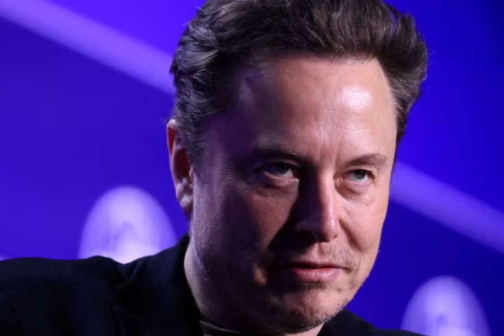 Elon Musk has openly blasted Brazilian Supreme Court Judge Alexandre de Moraes for suspending Starlink's bank accounts.